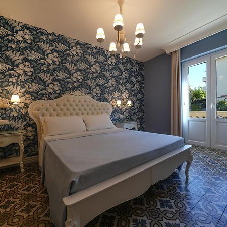 Sui Generis Tropea Luxury Rooms 外观 照片