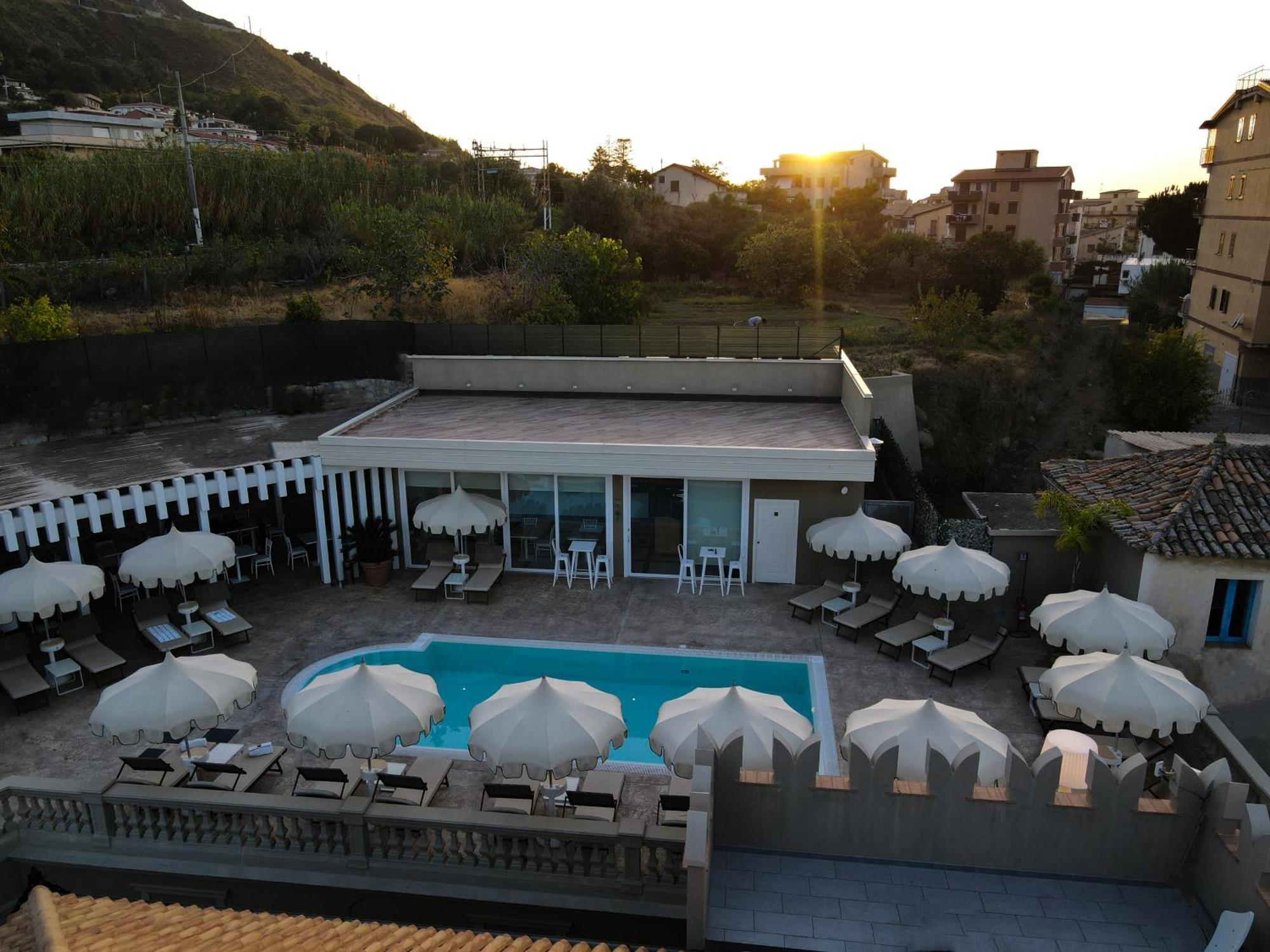 Sui Generis Tropea Luxury Rooms 外观 照片