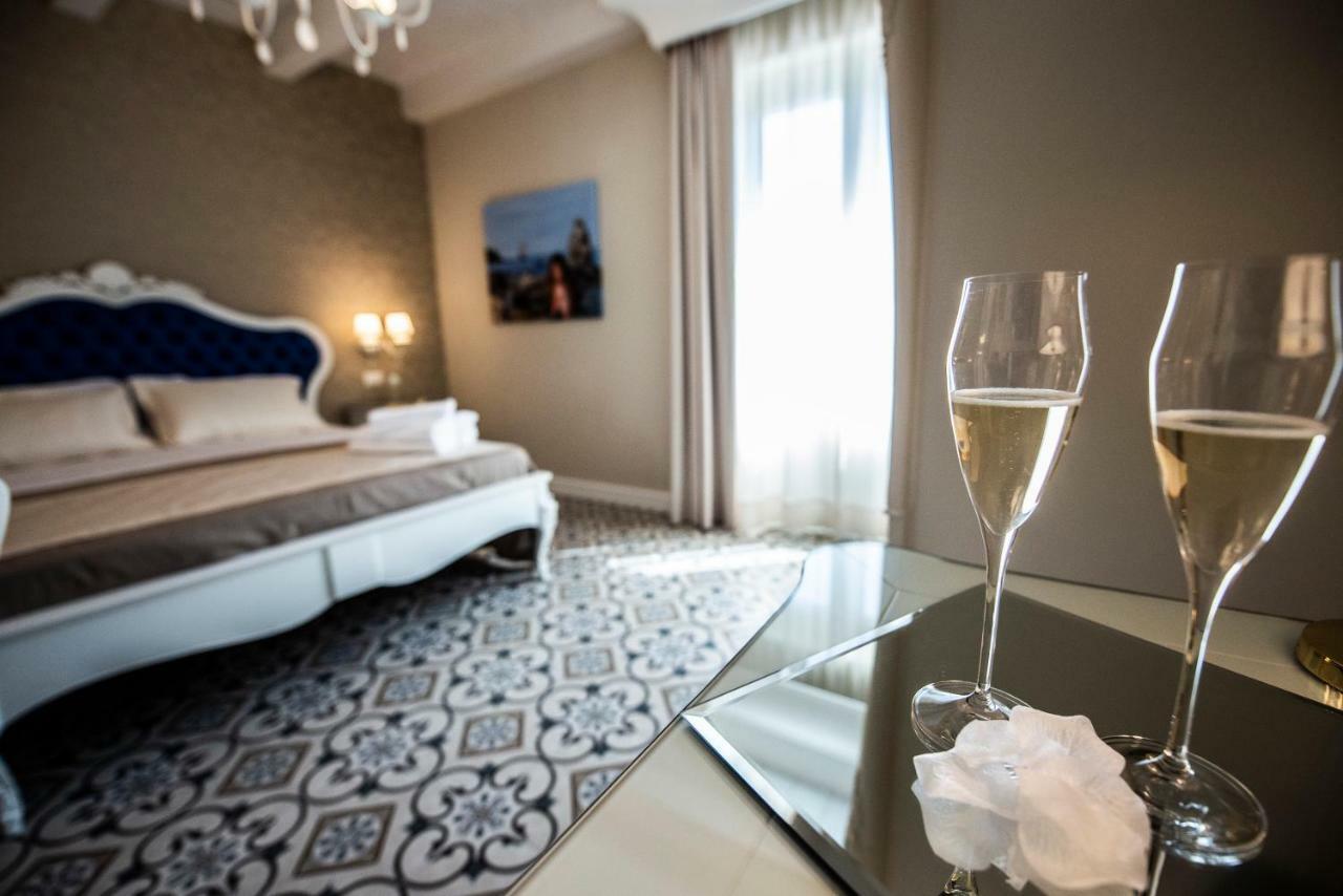 Sui Generis Tropea Luxury Rooms 外观 照片