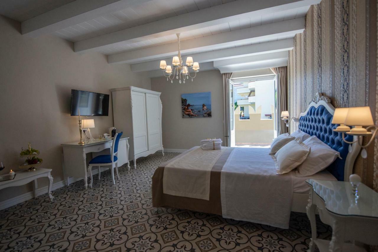 Sui Generis Tropea Luxury Rooms 外观 照片