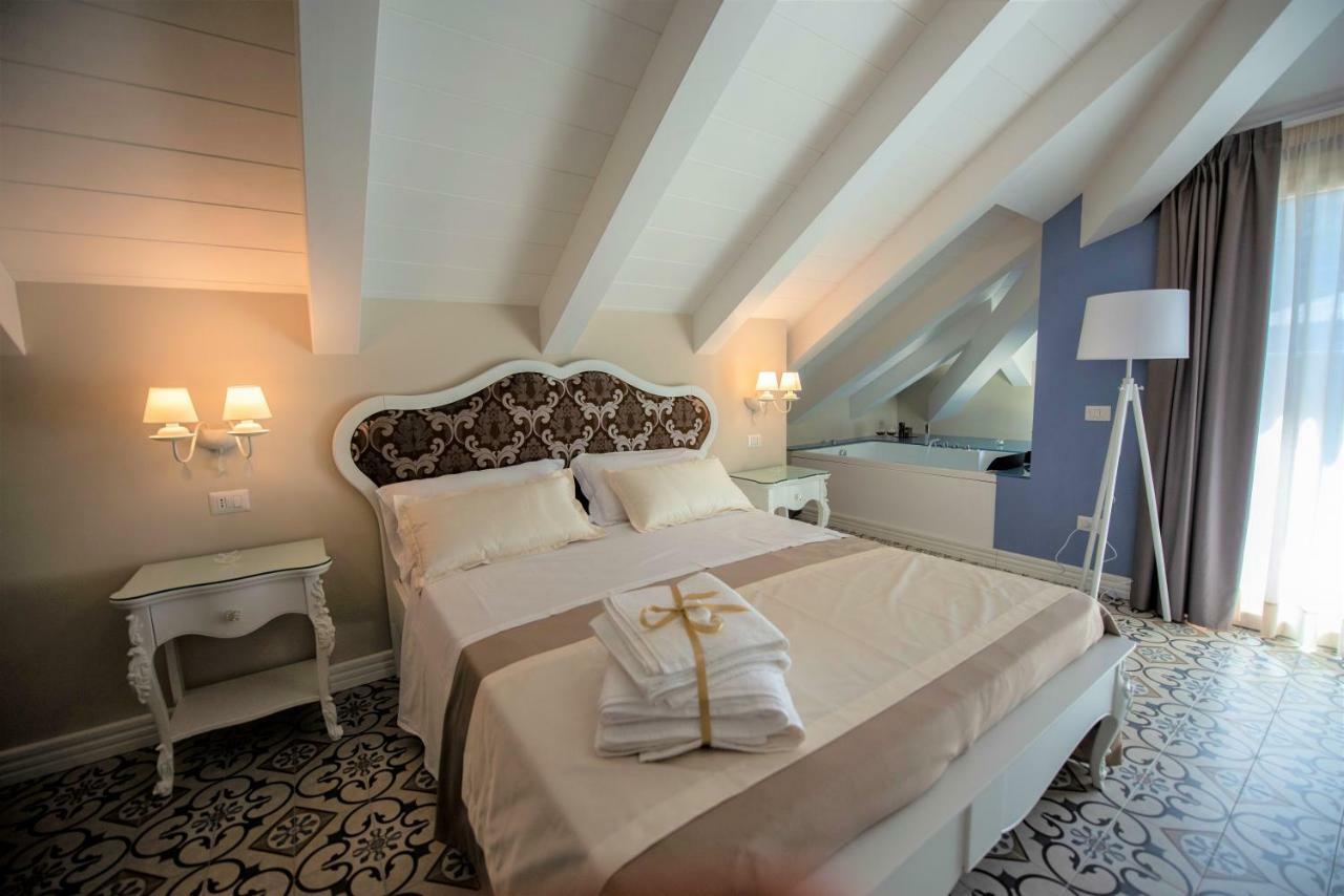 Sui Generis Tropea Luxury Rooms 外观 照片