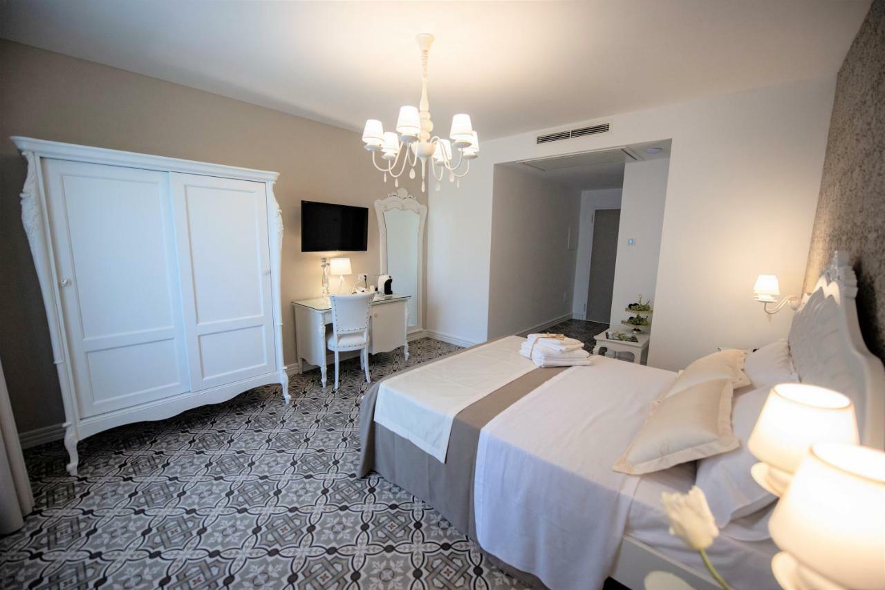 Sui Generis Tropea Luxury Rooms 外观 照片