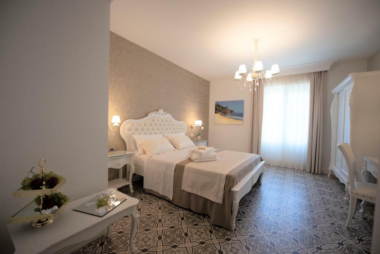 Sui Generis Tropea Luxury Rooms 外观 照片
