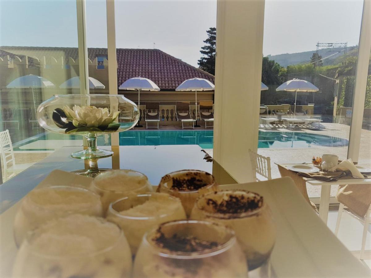 Sui Generis Tropea Luxury Rooms 外观 照片